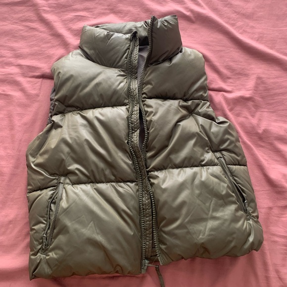 Old Navy Army green vest - Picture 1 of 3